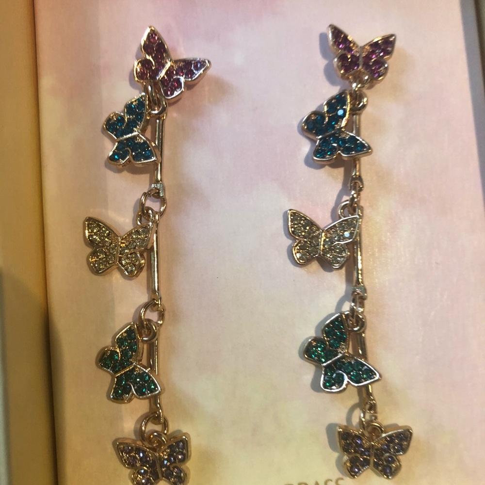 NIB C&C CALIFORNIA RHINESTONE BUTTERFLY EARRINGS - Picture 5 of 12